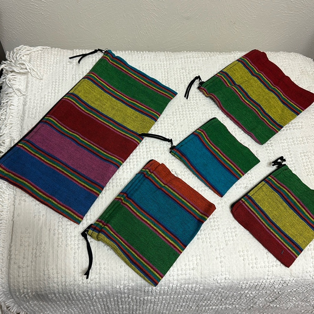 310. 🌈 Multi color 6 zipper bag set various sizes